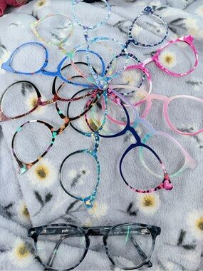 Pair eyewear Eyeglass Frames - with 12 toppers